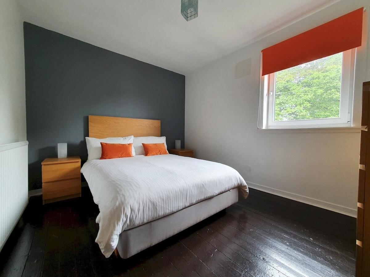 2 Bedroom, Free Parking & Netflix Near Hospitals Aberdeen Eksteriør billede
